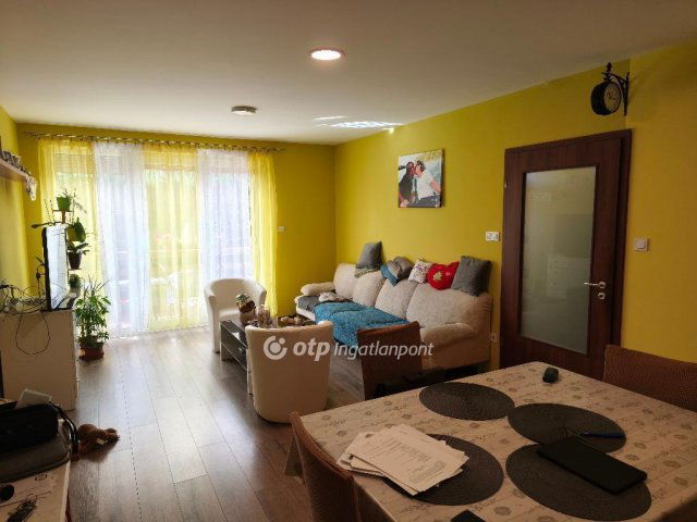 Eladó családi ház, Gyömrőn 103 M Ft, 4 szobás