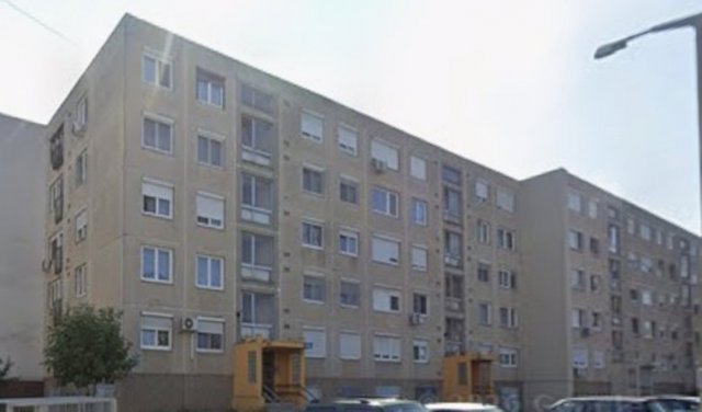 Eladó panellakás, Tatabányán 45 M Ft, 2+2 szobás
