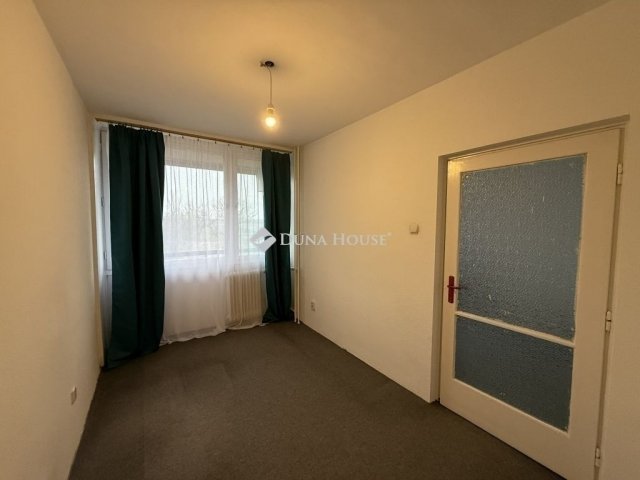 Eladó téglalakás, Budapesten, XVIII. kerületben 69.9 M Ft