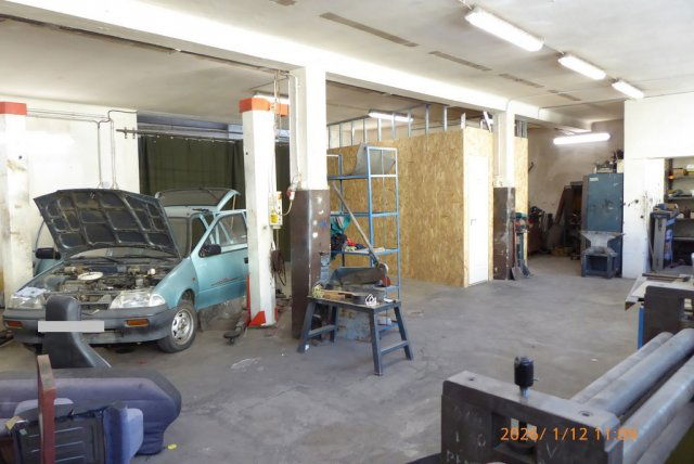 Kiadó ipari ingatlan, Pécsett, Északmegyer dűlőn 236 E Ft / hó