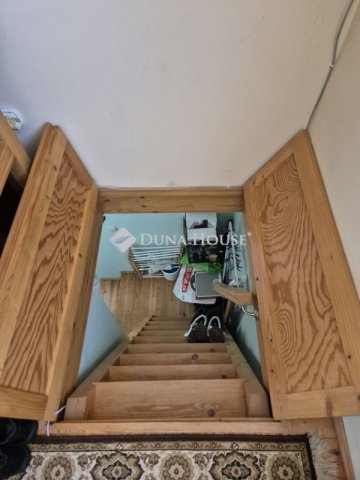 Eladó családi ház, Székesfehérvárott 35 M Ft, 1 szobás