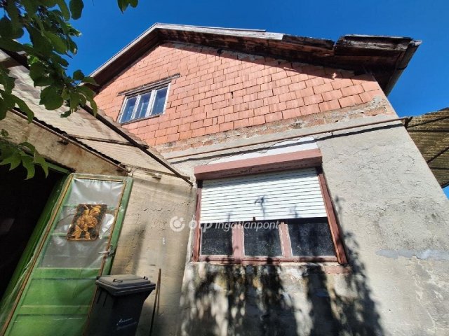 Eladó családi ház, Kunágotán 8.5 M Ft, 2+1 szobás