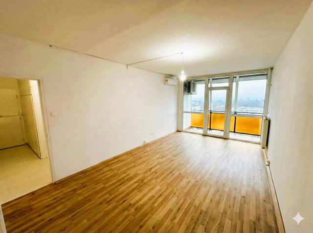 Eladó panellakás, Pécsett 44.2 M Ft, 2 szobás