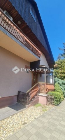 Eladó családi ház, Vecsésen 110 M Ft, 5 szobás