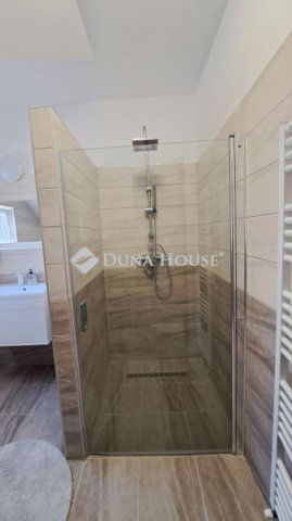 Eladó ikerház, Gyömrőn 127.9 M Ft, 5 szobás