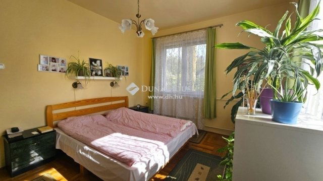 Eladó családi ház, Pomázon 98 M Ft, 4 szobás