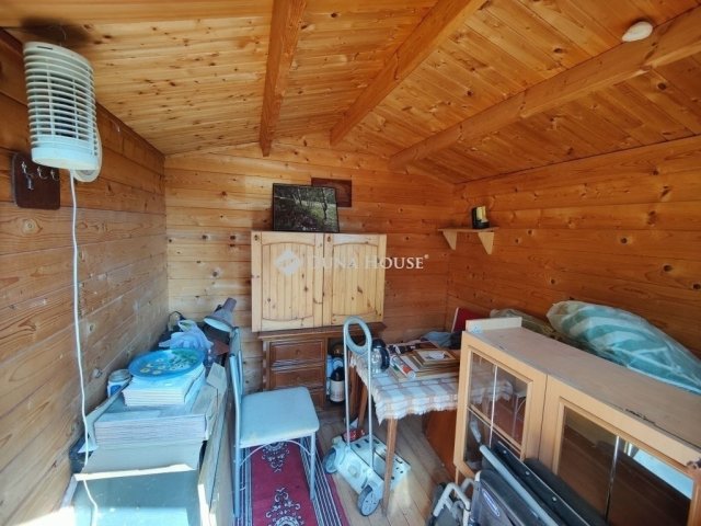 Eladó családi ház, Nagykátán 33 M Ft, 2 szobás