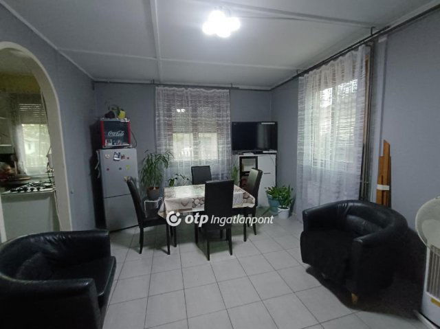 Eladó családi ház, Dömsödön 44.9 M Ft, 3+2 szobás