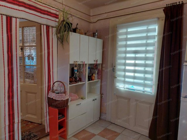 Eladó családi ház, Nagykőrösön 24 M Ft, 2 szobás