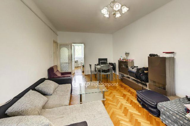 Eladó téglalakás, Egerben 34.9 M Ft, 2 szobás