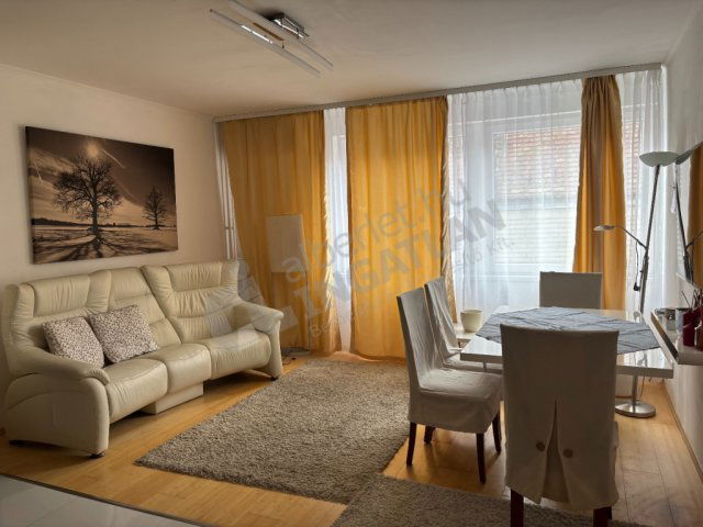 Kiadó téglalakás, albérlet, V. kerületben, Aranykéz utcában