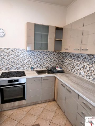 Eladó téglalakás, Pécsett 56.9 M Ft, 1+1 szobás