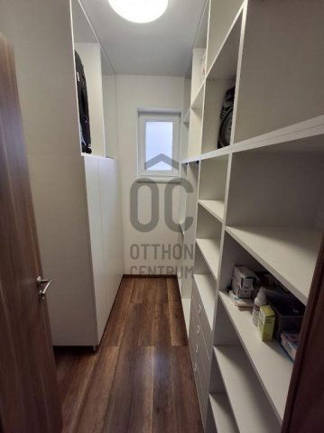 Eladó családi ház, Cegléden 97.9 M Ft, 3 szobás