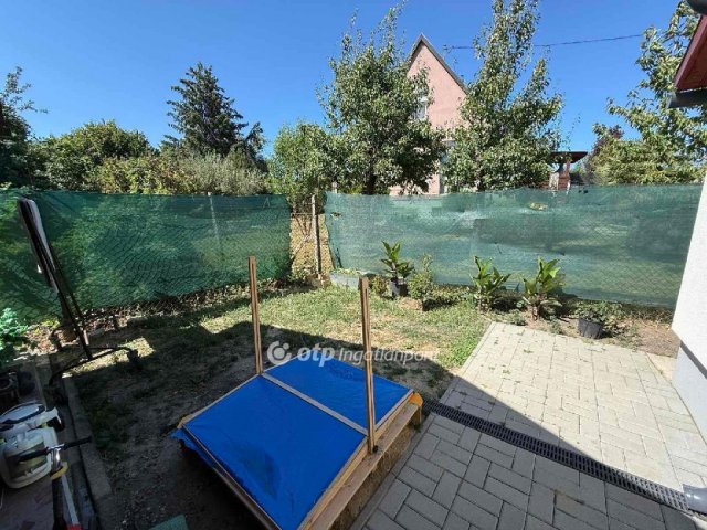 Eladó családi ház, Budapesten, XI. kerületben 75 M Ft, 2 szobás