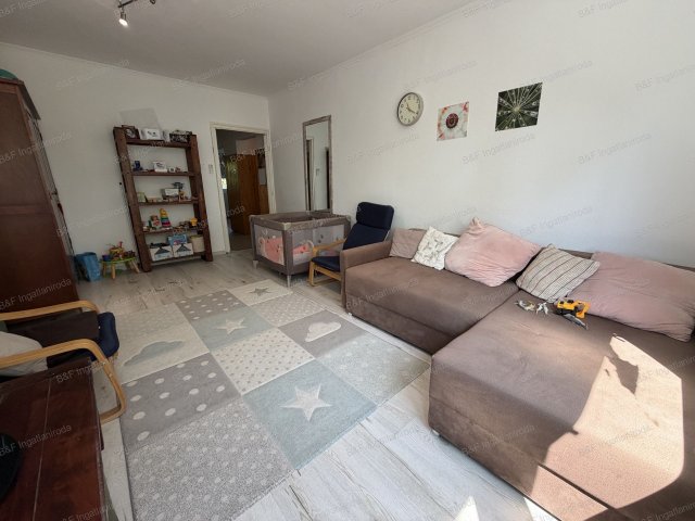 Eladó panellakás, Hajdúszoboszlón 53 M Ft, 1+3 szobás