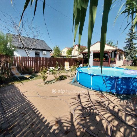 Eladó nyaraló, Hajdúnánáson 23.5 M Ft, 1+2 szobás