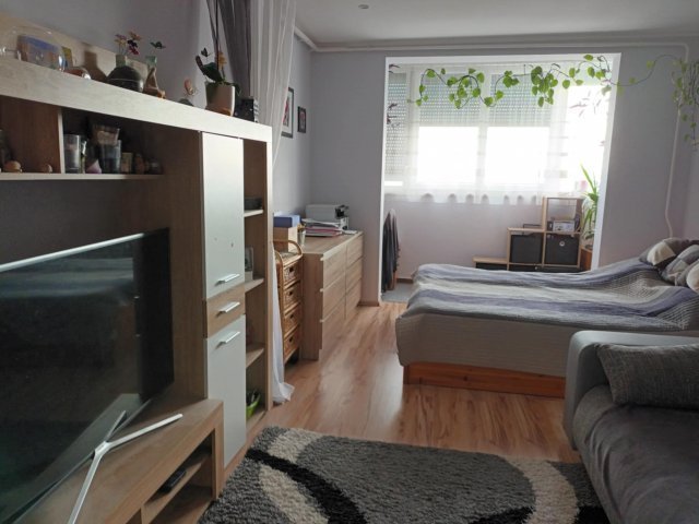 Eladó panellakás, Debrecenben, Borbíró téren 69.9 M Ft