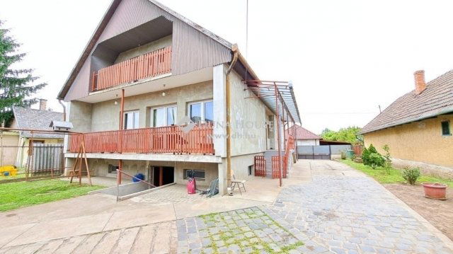 Eladó családi ház, Zsámbokon 62.9 M Ft, 5 szobás