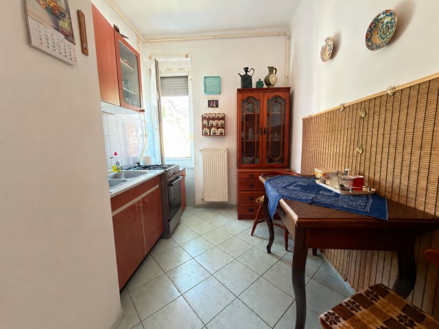 Eladó téglalakás, Komlón 29 M Ft, 2 szobás