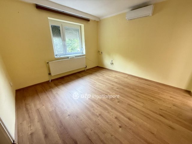 Eladó családi ház, Tiszakécskén 57 M Ft, 2 szobás