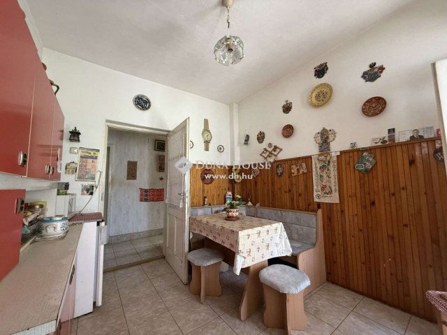 Eladó családi ház, Újszilváson 23.9 M Ft, 3 szobás