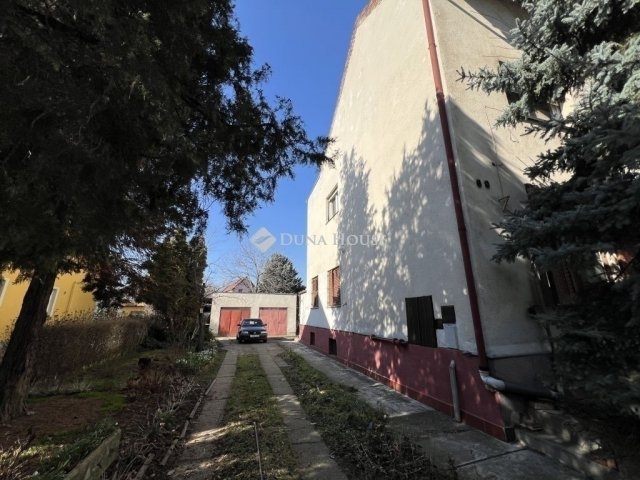 Eladó ikerház, Budapesten, XI. kerületben 99.9 M Ft, 4 szobás