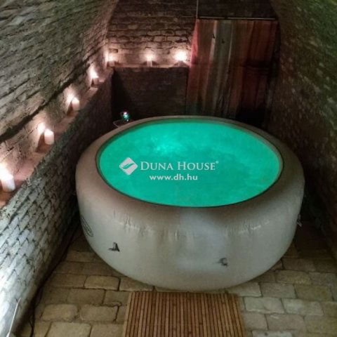 Eladó nyaraló, Szekszárdon 25.9 M Ft, 3 szobás