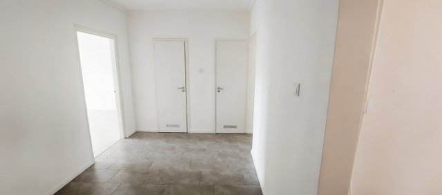 Eladó panellakás, Budapesten, III. kerületben 74.9 M Ft