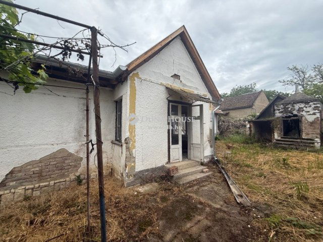 Eladó családi ház, Siklóson 14.9 M Ft, 3 szobás