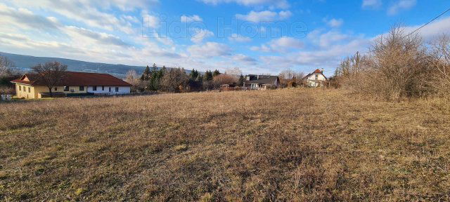 Eladó telek, Balatonfűzfőn 89.9 M Ft / költözzbe.hu