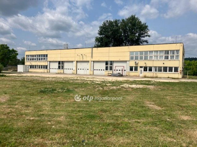 Eladó ipari ingatlan, Zsámbékon 750 M Ft / költözzbe.hu