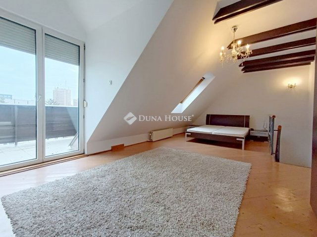 Kiadó téglalakás, albérlet, Kecskeméten 180 E Ft / hó