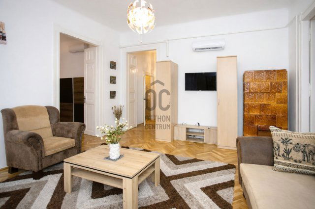 Eladó téglalakás, Budapesten, VIII. kerületben 140 M Ft