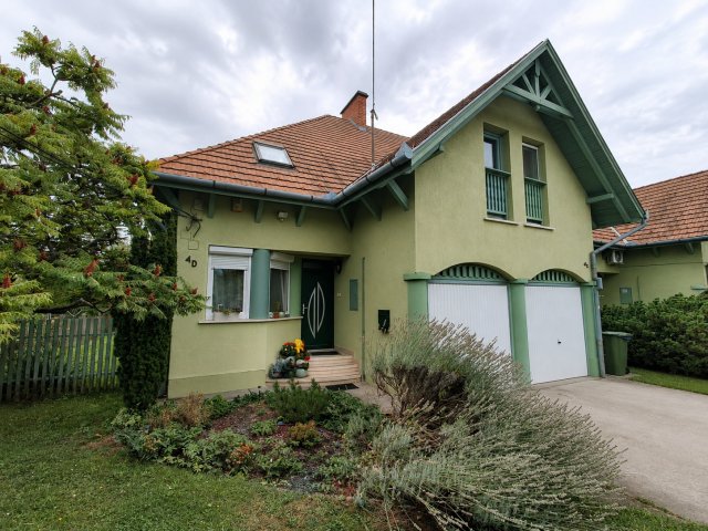 Eladó sorház, Cegléden 79.9 M Ft, 4 szobás