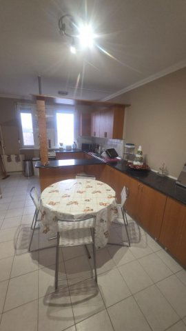 Kiadó panellakás, albérlet, Debrecenben 200 E Ft / hó, 3 szobás