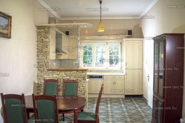 Eladó téglalakás, Budapesten, XII. kerületben 249 M Ft, 4 szobás