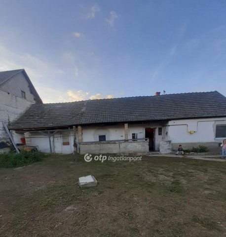Eladó családi ház, Dunaegyházán 12.5 M Ft, 2 szobás