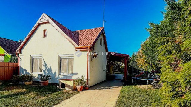 Eladó családi ház, Zamárdiban 119.9 M Ft, 4 szobás