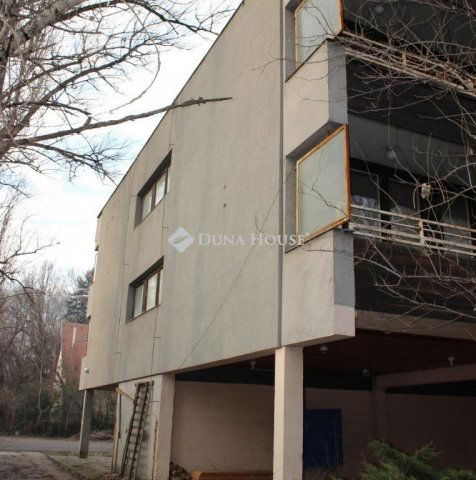 Eladó telek, Budapesten, III. kerületben 900 M Ft