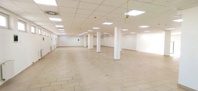 Kiadó üzlethelyiség, Miskolcon 1100 E Ft / hó