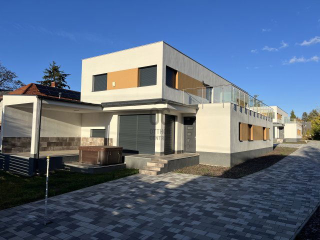 Eladó téglalakás, Balatonszárszón 149 M Ft, 5 szobás