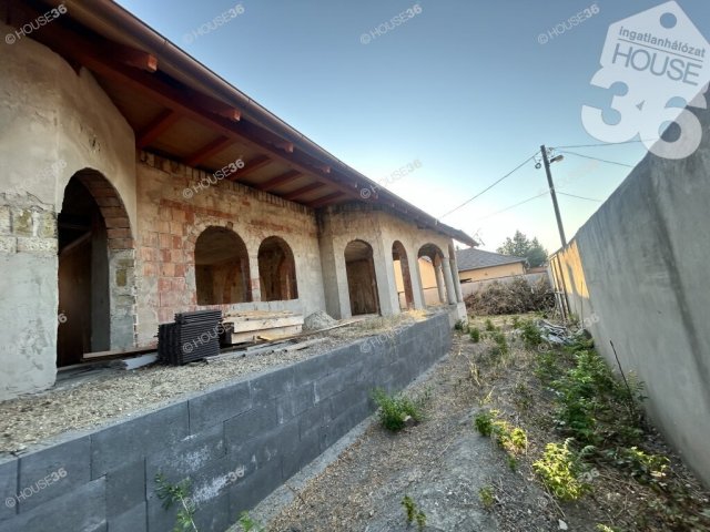 Eladó családi ház, Nagykőrösön 35 M Ft, 1 szobás
