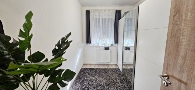 Eladó téglalakás, Szombathelyen 79.9 M Ft, 4 szobás