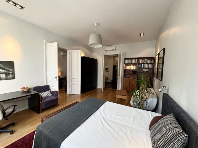 Kiadó téglalakás, albérlet, V. kerületben, Só utcában