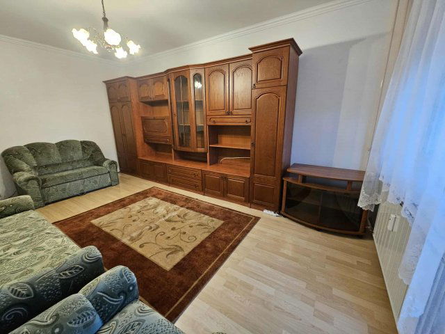 Kiadó panellakás, albérlet, Győrött 160 E Ft / hó, 2 szobás