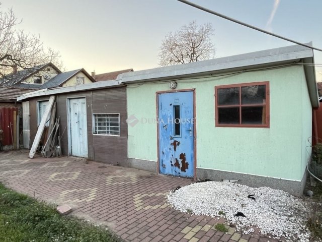 Eladó családi ház, Kistarcsán 80 M Ft, 3 szobás
