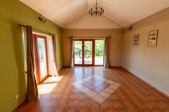 Eladó családi ház, Székesfehérvárott 57 M Ft, 4 szobás