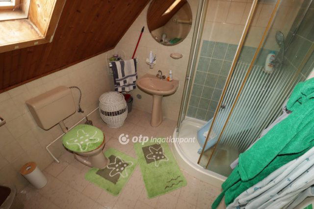 Eladó családi ház, Ráckevén 79.5 M Ft, 5 szobás