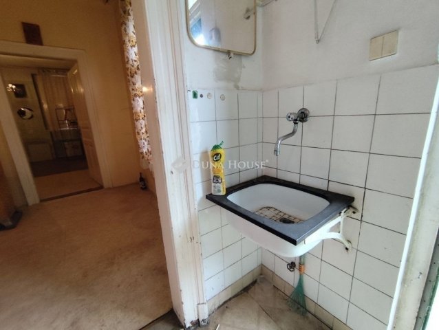 Eladó téglalakás, Budapesten, XX. kerületben 44.9 M Ft, 2 szobás