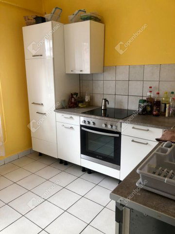 Eladó családi ház, Bucsután 11.9 M Ft, 1 szobás